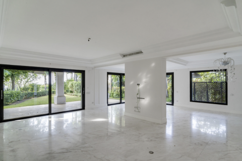 Villa zum Verkauf Marbella, Malaga, Spanien 6 Schlafzimmer, 555 m2 Nr. 109590 - Foto 9