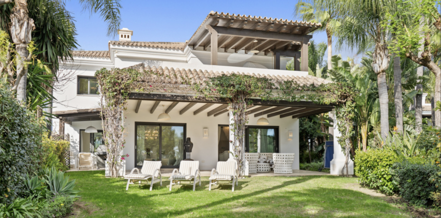 Villa Marbella, Malaga, Spanien 6 Schlafzimmer, 555 m2 Nr. 109590