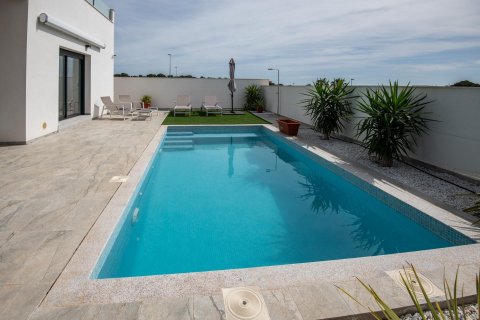 Villa till salu Pinar De Campoverde, Alicante, Spanien 3 sovrum, 116 kvm. Nr. 114004 - foto 5