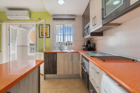 Apartment for sale Torrevieja, Alicante, Spain 2 bedrooms, 64 sq.m. No. 112863 - photo 8