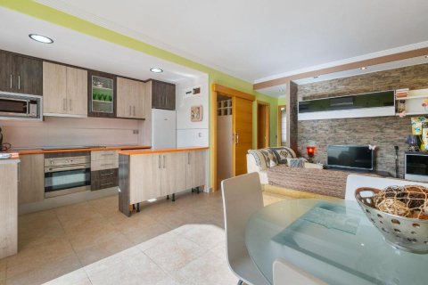 Apartment for sale Torrevieja, Alicante, Spain 2 bedrooms, 64 sq.m. No. 112863 - photo 9