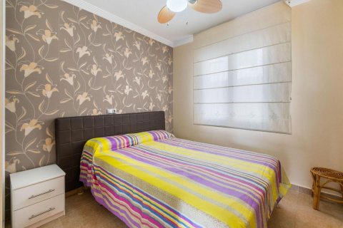 Apartment for sale Torrevieja, Alicante, Spain 2 bedrooms, 64 sq.m. No. 112863 - photo 11