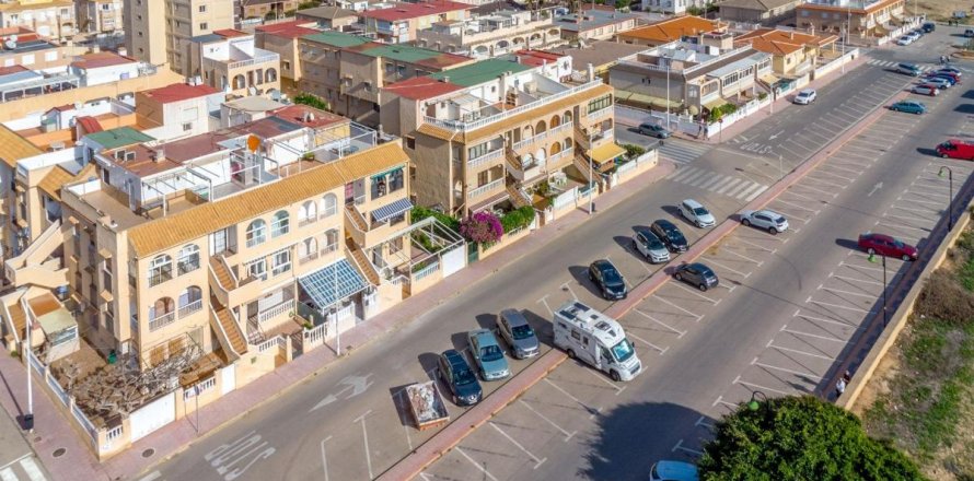 Apartment Torrevieja, Alicante, Spain 2 bedrooms, 64 sq.m. No. 112863