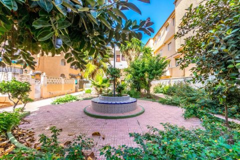 Apartment for sale Torrevieja, Alicante, Spain 2 bedrooms, 64 sq.m. No. 112863 - photo 20