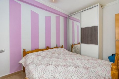 Apartment for sale Torrevieja, Alicante, Spain 2 bedrooms, 64 sq.m. No. 112863 - photo 15