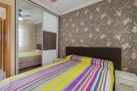 Apartment for sale Torrevieja, Alicante, Spain 2 bedrooms, 64 sq.m. No. 112863 - photo 12