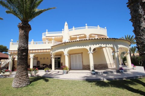 Villa à vendre Punta Prima, Alicante, Espagne, 4 chambres, 250 m2 No. 119252 - photo 2