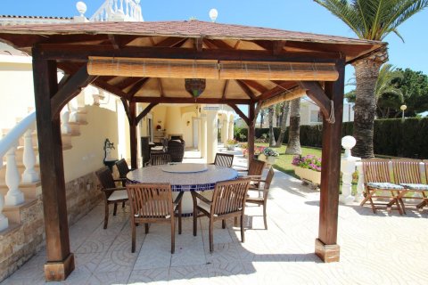 Villa à vendre Punta Prima, Alicante, Espagne, 4 chambres, 250 m2 No. 119252 - photo 4