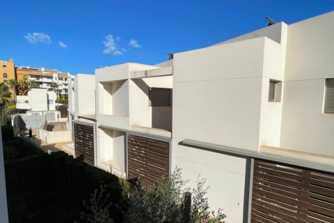 Dvīņu māja pārdošanā Punta Prima, Alicante, Spānijā 3 istabas, 146 m2 Nr. 119248 - attēls 28