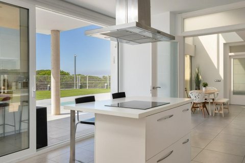 House for sale Lloret de Mar, Girona, Spain 4 bedrooms, 400 sq.m. No. 82184 - photo 8
