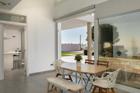 House for sale Lloret de Mar, Girona, Spain 4 bedrooms, 400 sq.m. No. 82184 - photo 10