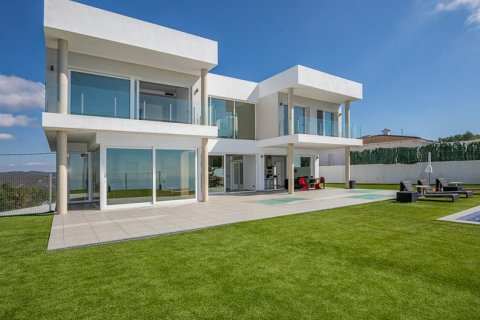 House for sale Lloret de Mar, Girona, Spain 4 bedrooms, 400 sq.m. No. 82184 - photo 3