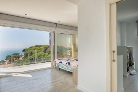 House for sale Lloret de Mar, Girona, Spain 4 bedrooms, 400 sq.m. No. 82184 - photo 26