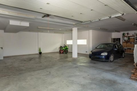 House for sale Lloret de Mar, Girona, Spain 4 bedrooms, 400 sq.m. No. 82184 - photo 21