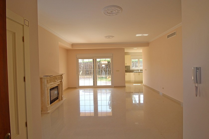 Villa in Cabo Roig, Alicante, Spanien 5 Schlafzimmer, 250 m2 Nr. 103700