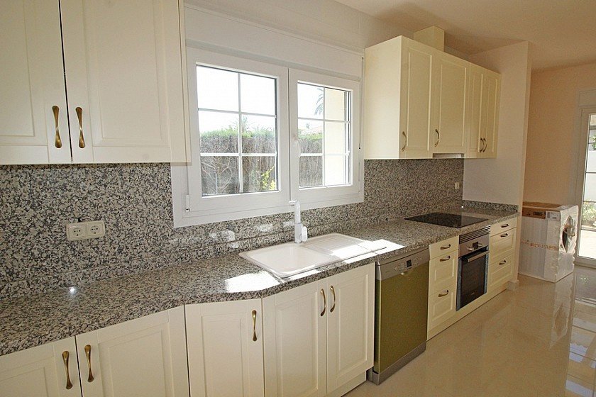Villa in Cabo Roig, Alicante, Spanien 5 Schlafzimmer, 250 m2 Nr. 103700