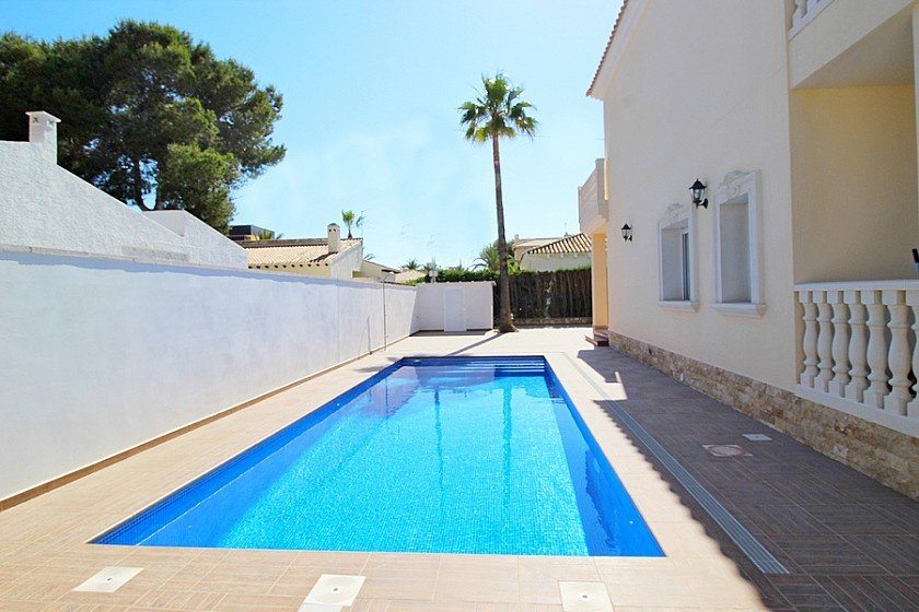 Villa in Cabo Roig, Alicante, Spanien 5 Schlafzimmer, 250 m2 Nr. 103700
