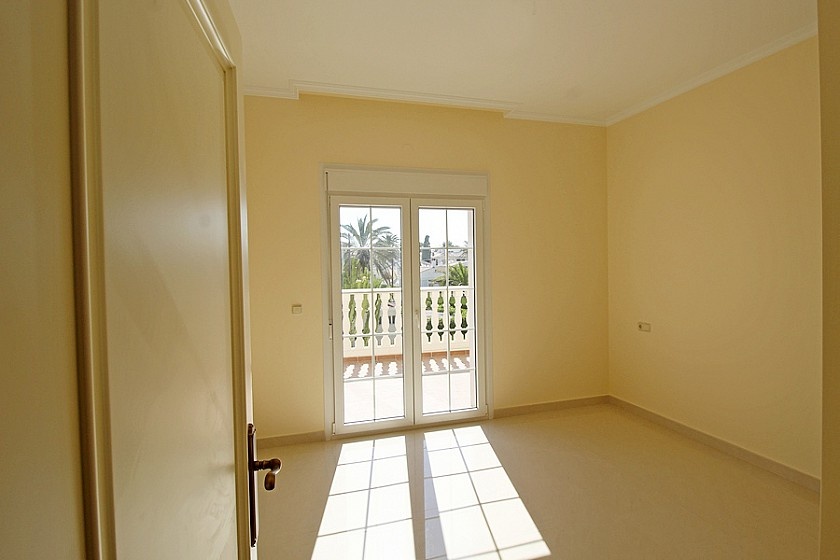 Villa in Cabo Roig, Alicante, Spanien 5 Schlafzimmer, 250 m2 Nr. 103700