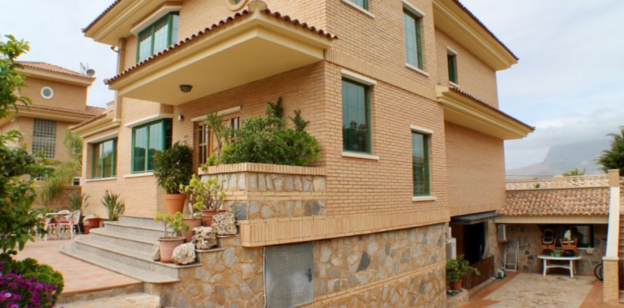 Villa Benidorm, Alicante, Spain 6 bedrooms, 600 sq.m. No. 118929