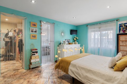 Продажа виллы в Сьюдад Кесада, Аликанте, Испания 4 спальни, 158м2 №118927 - фото 16