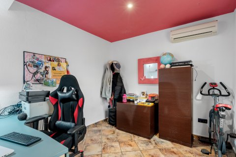Продажа виллы в Сьюдад Кесада, Аликанте, Испания 4 спальни, 158м2 №118927 - фото 20