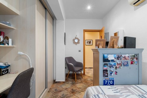 Продажа виллы в Сьюдад Кесада, Аликанте, Испания 4 спальни, 158м2 №118927 - фото 15