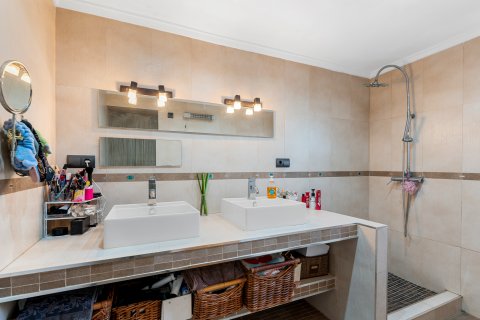 Продажа виллы в Сьюдад Кесада, Аликанте, Испания 4 спальни, 158м2 №118927 - фото 23