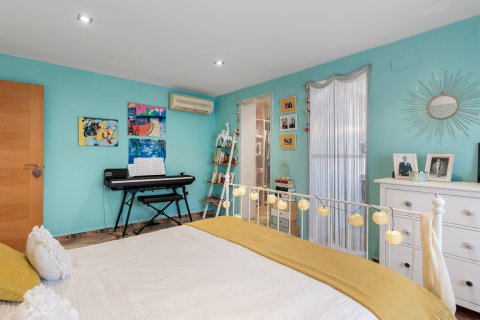 Продажа виллы в Сьюдад Кесада, Аликанте, Испания 4 спальни, 158м2 №118927 - фото 18