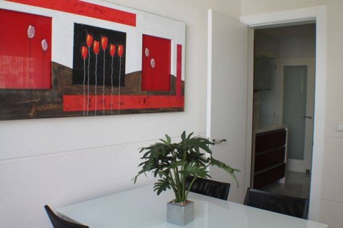 Продажа квартиры в Бенидорм, Аликанте, Испания 3 спальни, 103м2 №118930 - фото 8