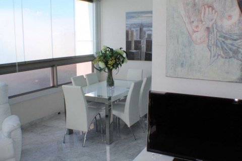 Продажа квартиры в Бенидорм, Аликанте, Испания 3 спальни, 103м2 №118930 - фото 5