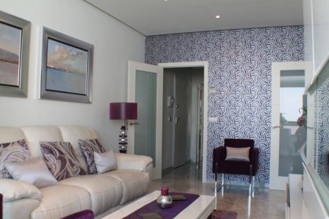 Продажа квартиры в Бенидорм, Аликанте, Испания 3 спальни, 103м2 №118930 - фото 7