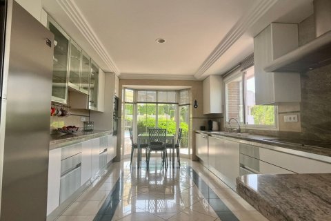 Villa for sale Benidorm, Alicante, Spain 7 bedrooms, 642 sq.m. No. 118830 - photo 6