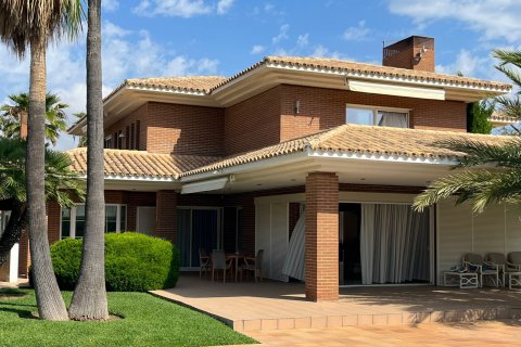 Villa for sale Benidorm, Alicante, Spain 7 bedrooms, 642 sq.m. No. 118830 - photo 1