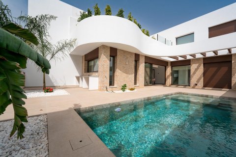 Villa till salu Alicante, Spanien 3 sovrum, 141 kvm. Nr. 100645 - foto 1