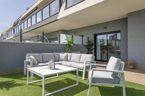 Apartment for sale Gran Alacant, Alicante, Spain 3 bedrooms, 101 sq.m. No. 93971 - photo 1