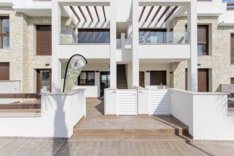 Bungalow for sale Torrevieja, Alicante, Spain 3 bedrooms, 70 sq.m. No. 111449 - photo 1