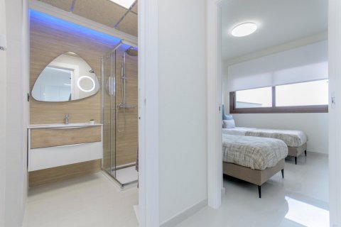 Bungalow for sale Torrevieja, Alicante, Spain 3 bedrooms, 70 sq.m. No. 111449 - photo 21
