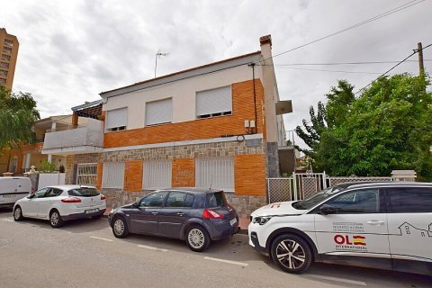 Bungalow for sale Santiago de la Ribera, Murcia, Spain 4 bedrooms, 240 sq.m. No. 111290 - photo 1