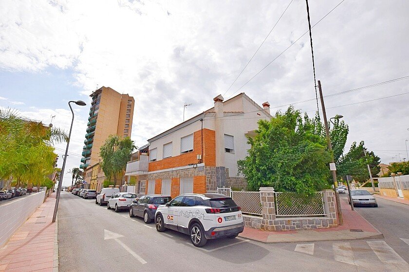 Bungalow a Santiago de la Ribera, Murcia, Spagna 4 camere da letto, 240 mq. N° 111290