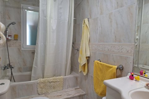 Appartamento in vendita Alicante, Spagna 3 camere da letto, 135 mq. N° 117138 - foto 23