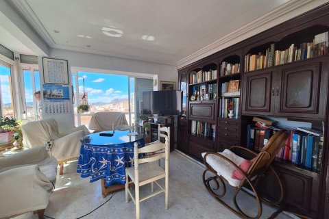 Appartamento in vendita Alicante, Spagna 3 camere da letto, 135 mq. N° 117138 - foto 4