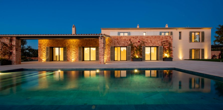 Finca Llucmajor, Mallorca, Spain 3 bedrooms, 380 sq.m. No. 111952