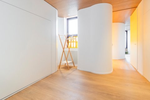 Tvåvåningslägenhet till salu Madrid, Spanien 4 sovrum, 442 kvm. Nr. 92951 - foto 30