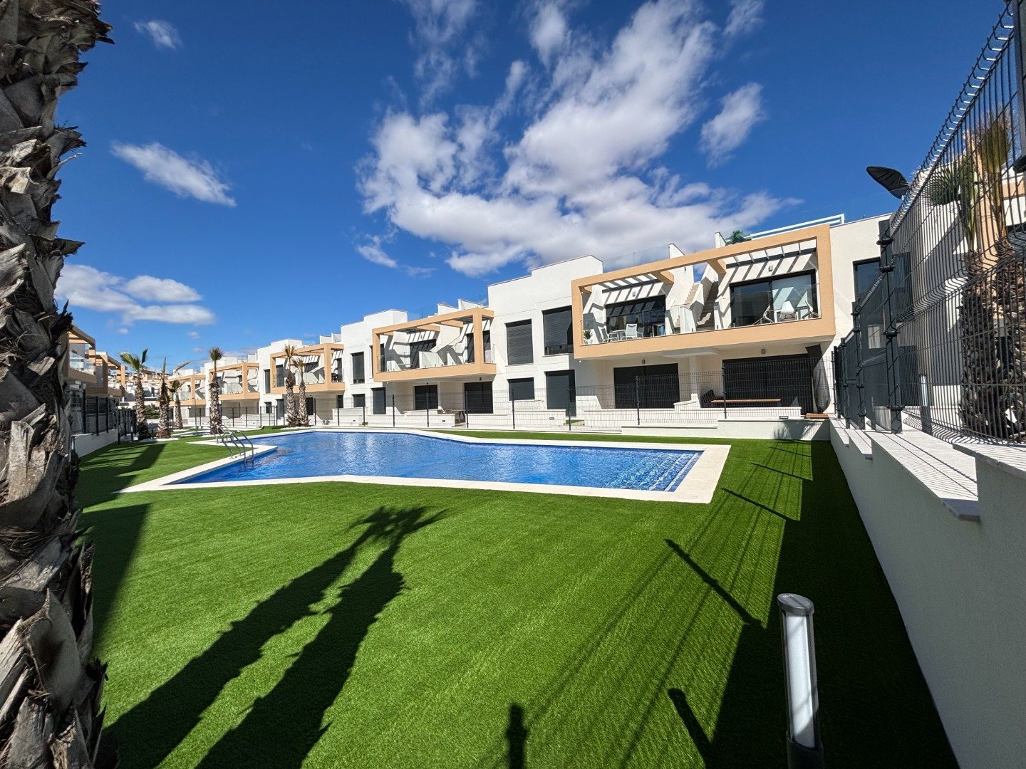 Appartamento a Villamartin, Alicante, Spagna 2 camere da letto, 64 mq. N° 95256