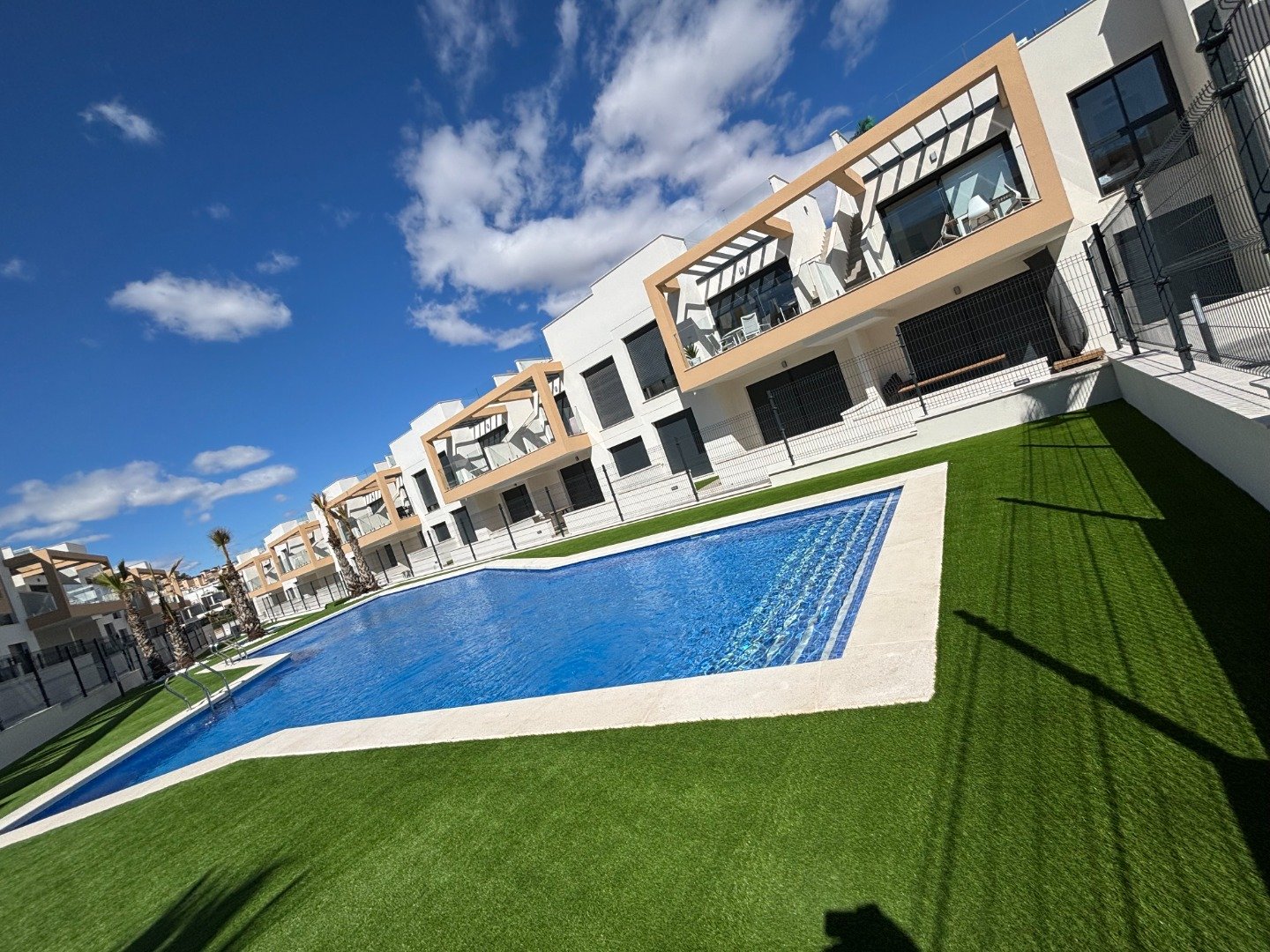Appartamento a Villamartin, Alicante, Spagna 2 camere da letto, 64 mq. N° 95256