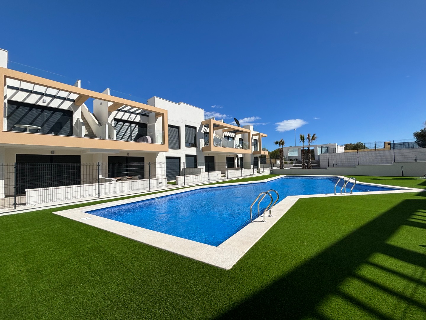 Appartamento a Villamartin, Alicante, Spagna 2 camere da letto, 64 mq. N° 95256