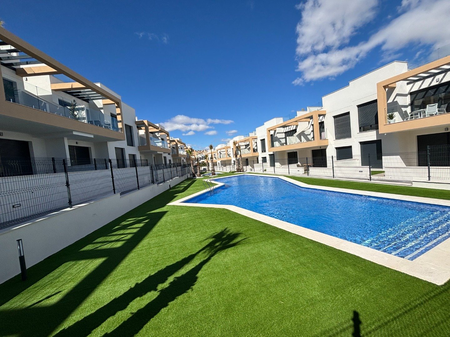 Appartamento a Villamartin, Alicante, Spagna 2 camere da letto, 64 mq. N° 95256
