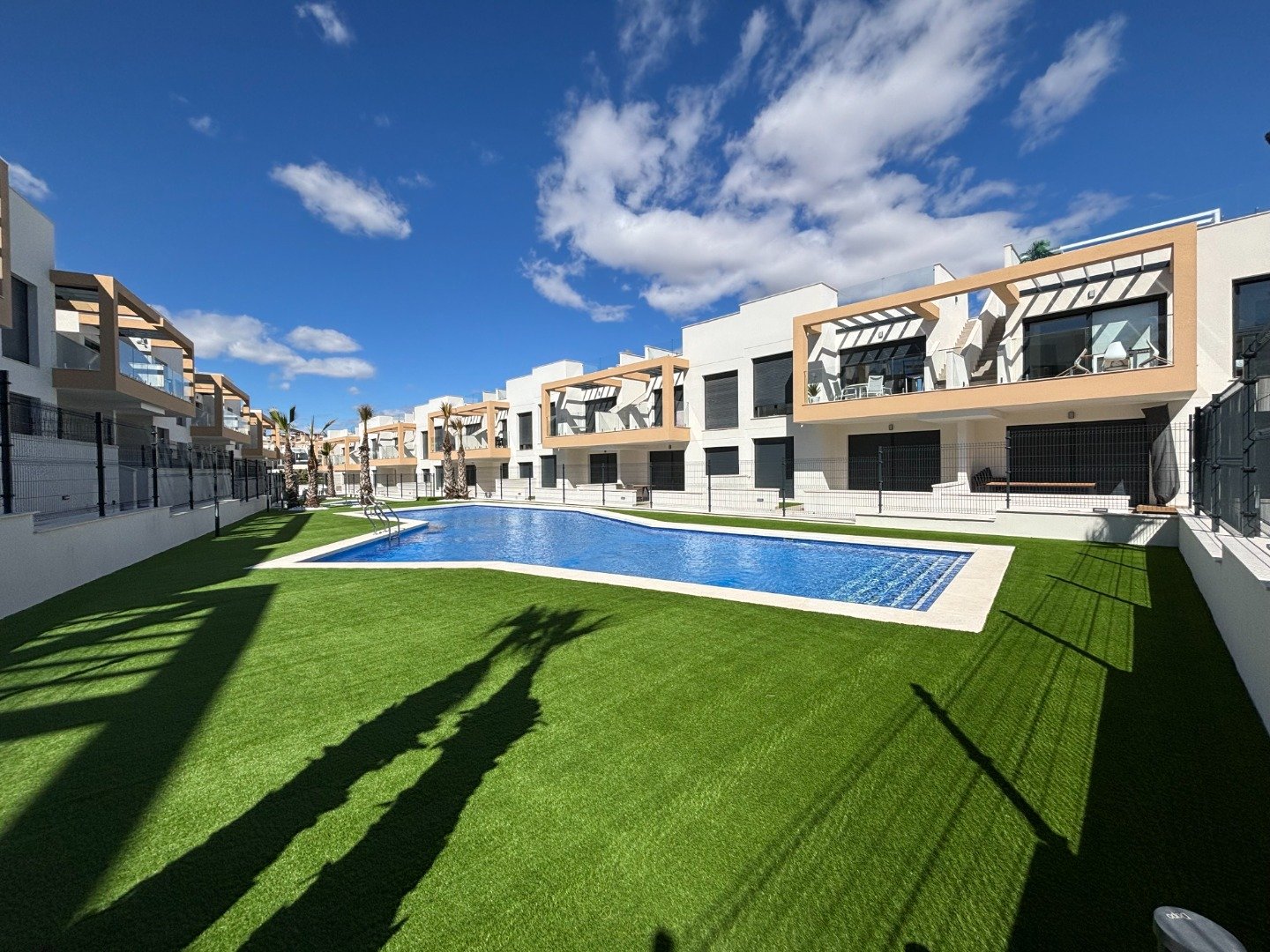 Appartamento a Villamartin, Alicante, Spagna 2 camere da letto, 64 mq. N° 95256