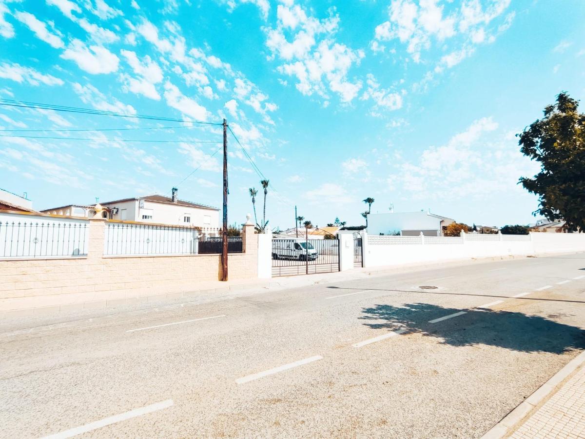 Villa in San Fulgencio, Alicante, Spanien 7 Schlafzimmer, 273 m2 Nr. 101854