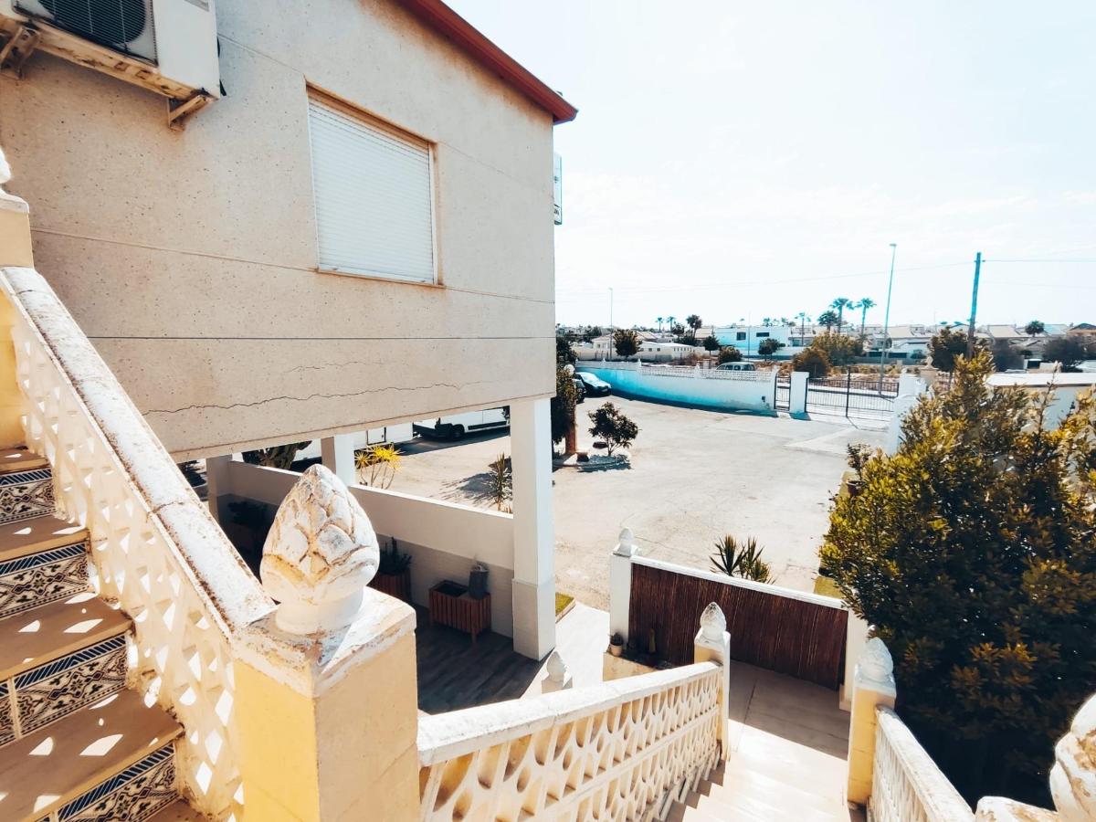 Villa in San Fulgencio, Alicante, Spanien 7 Schlafzimmer, 273 m2 Nr. 101854